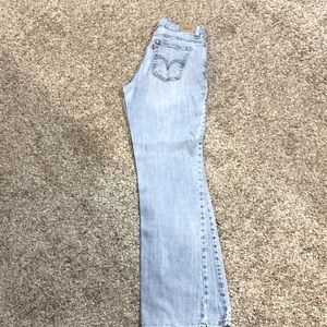 Levi’s relaxed bootcut 550